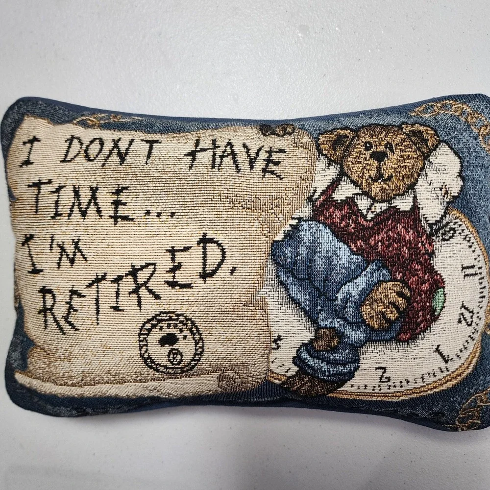 VTG Boyds Bears & Friend I Dont Have Time Im Retired Tapestry Accent Pillow Blue